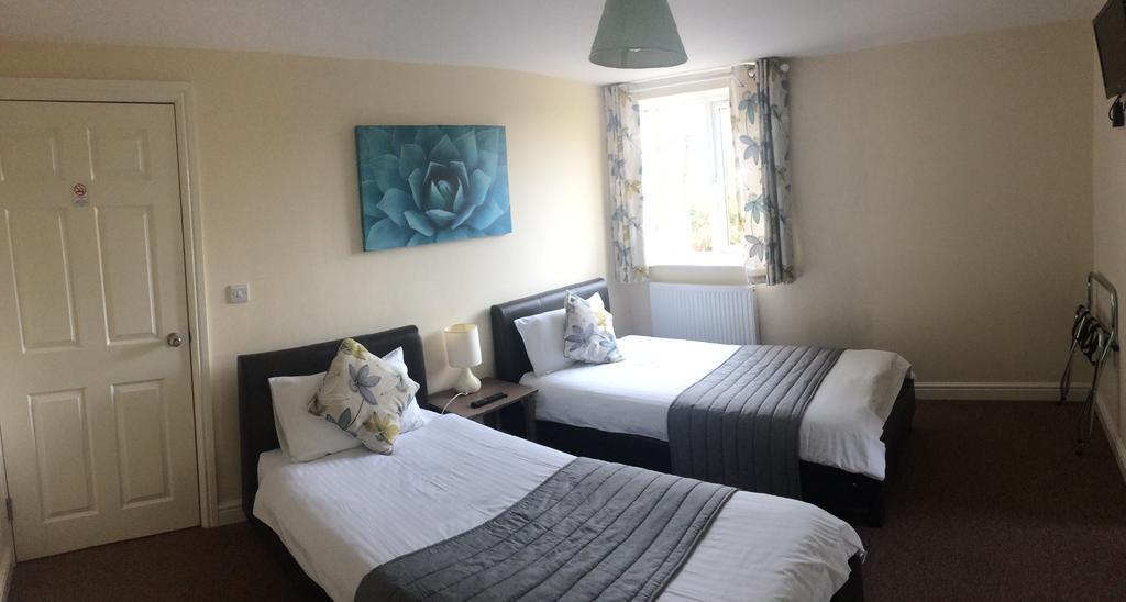 The Lodge Redhill  Εξωτερικό φωτογραφία